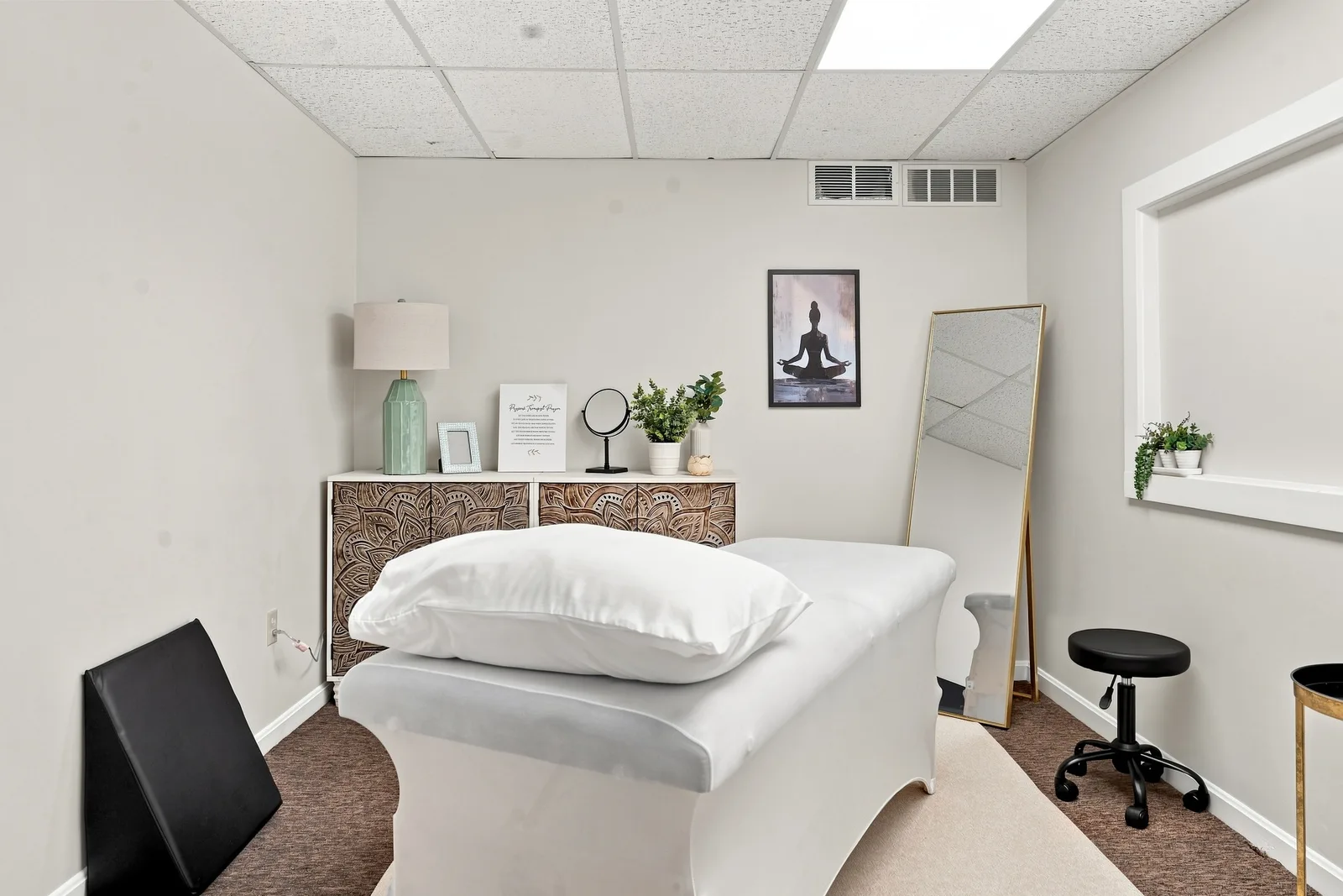 Private treatment room at Boon